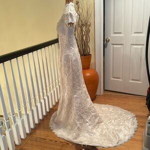 Kleinfeld  🎉Sale🎉NWT Saison Blanche couture Silk wedding dress